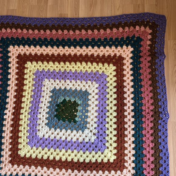 Vtg Handmade Granny Crochet Afghan throw Blanket 42”x42” Roseanne Style Granny ￼ - Picture 8 of 12